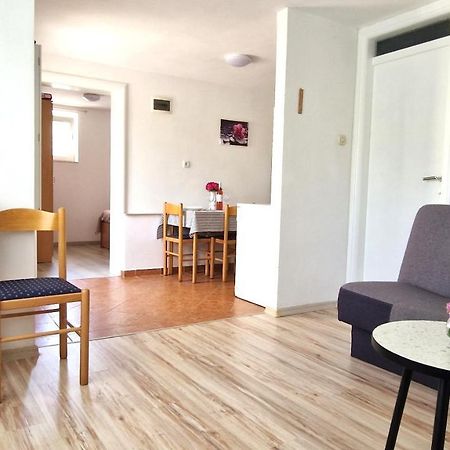 Apartment Jagoda Krk Town Luaran gambar