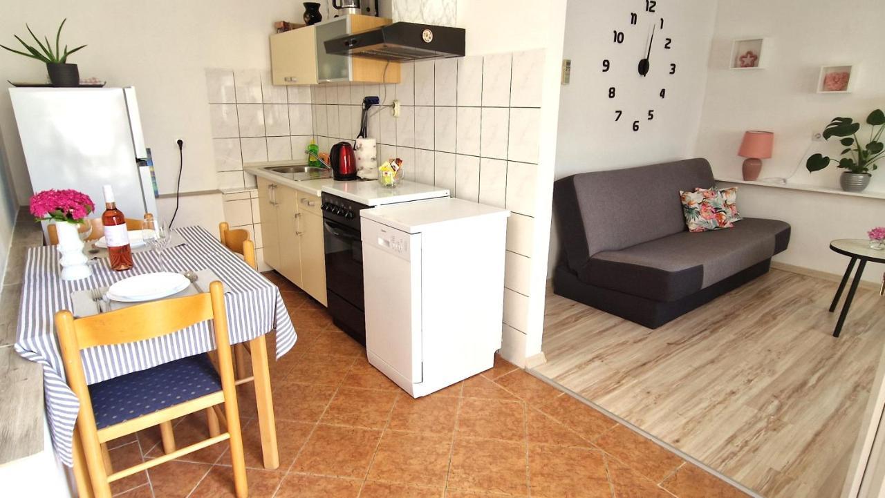 Apartment Jagoda Krk Town Luaran gambar